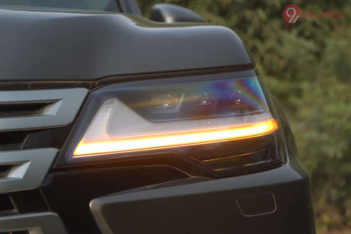 Lexus LX Blinker