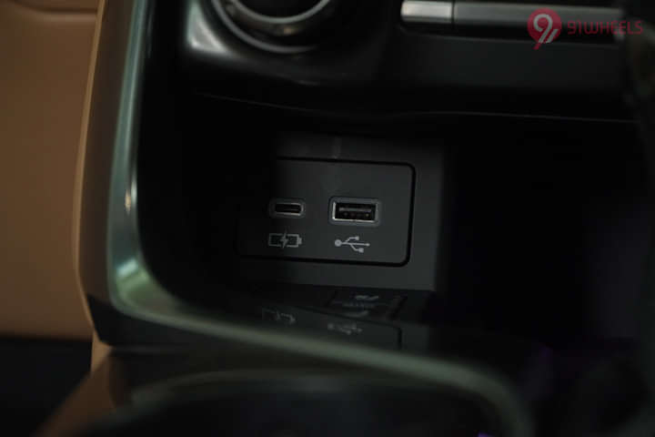 Lexus LX Charging Outlet