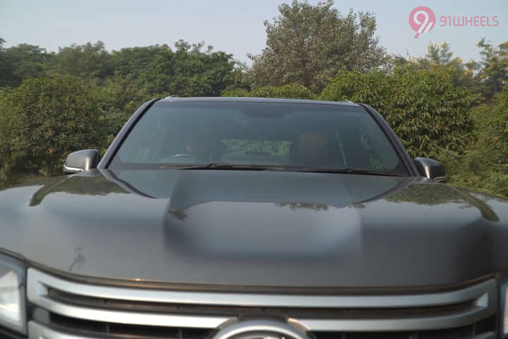 Lexus LX Closed Hood/Bonnet