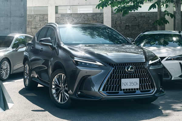 Lexus NX 350h Right Front Three Quarter Lexus NX 350h Right Front Three Quarter