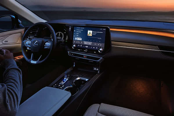 Lexus RX Dashboard