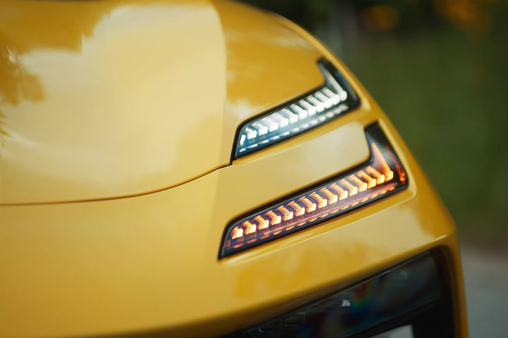 Lotus Emeya Blinker