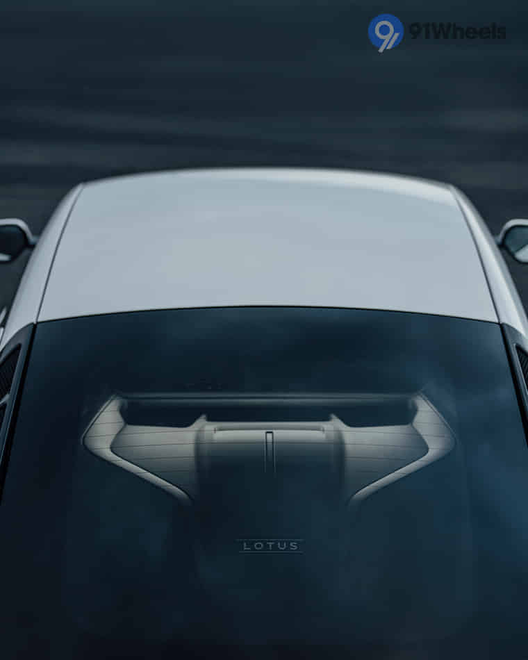 Dashboard & Front Cabin - 7