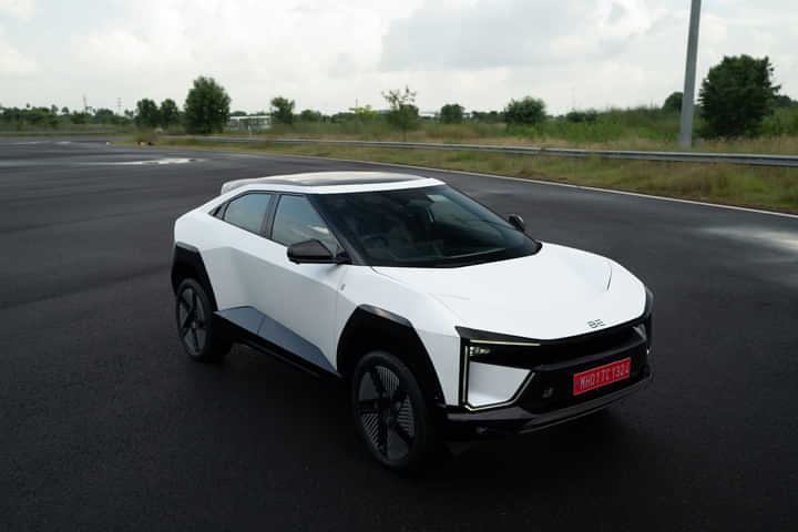 Mahindra BE 6 Right Front Three Quarter