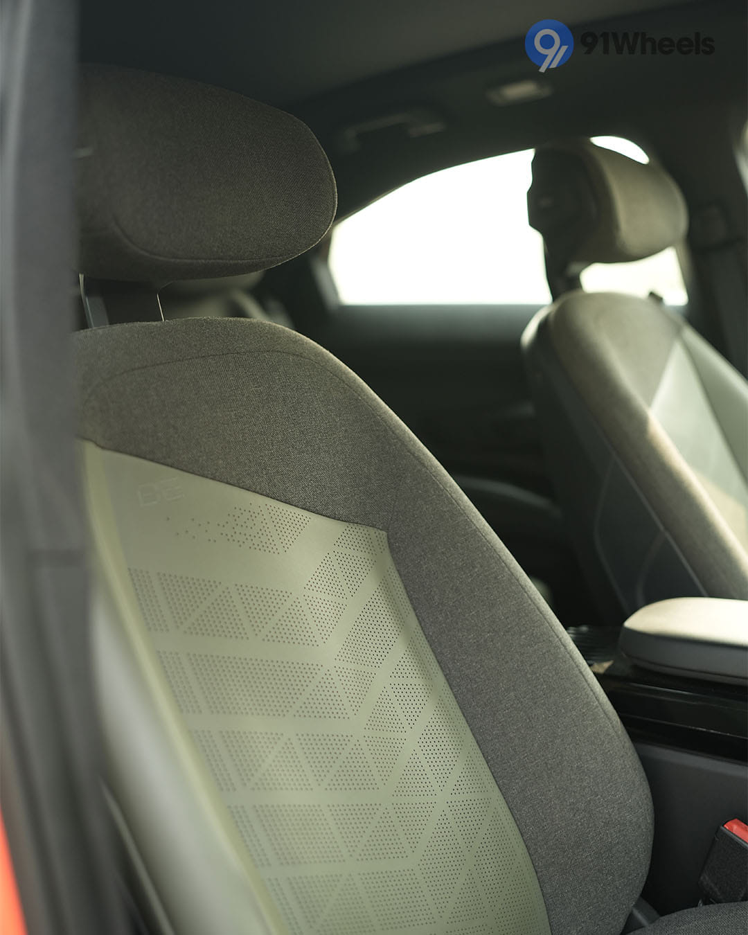 Seats & Cabin Comfort - 6