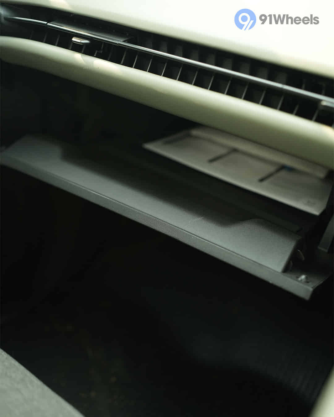 Front Centre Air Vents