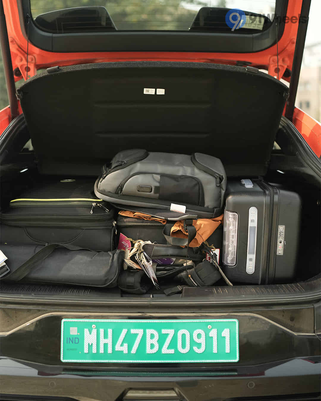 Bootspace with Luggage