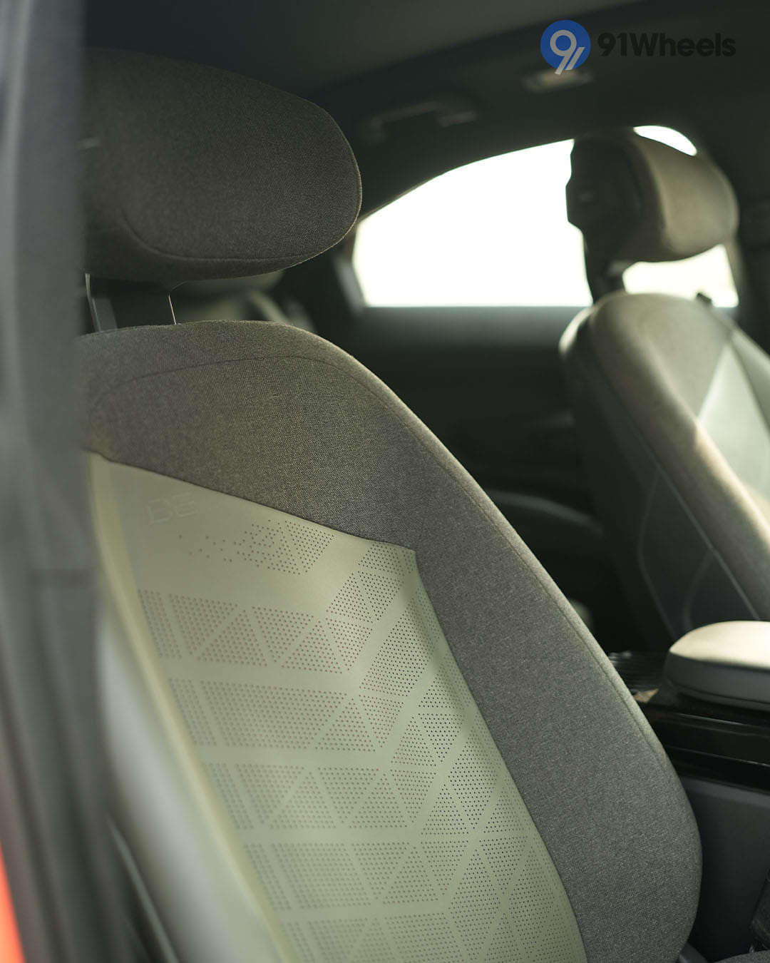 Seats & Cabin Comfort - 3