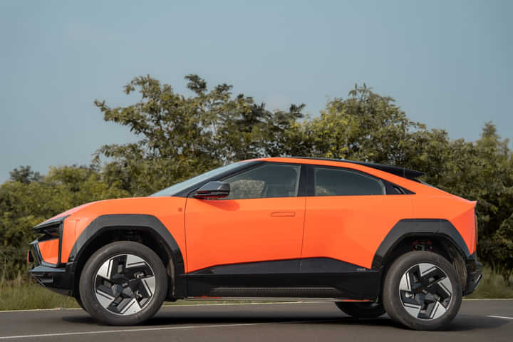 Mahindra BE 6 Left Side View