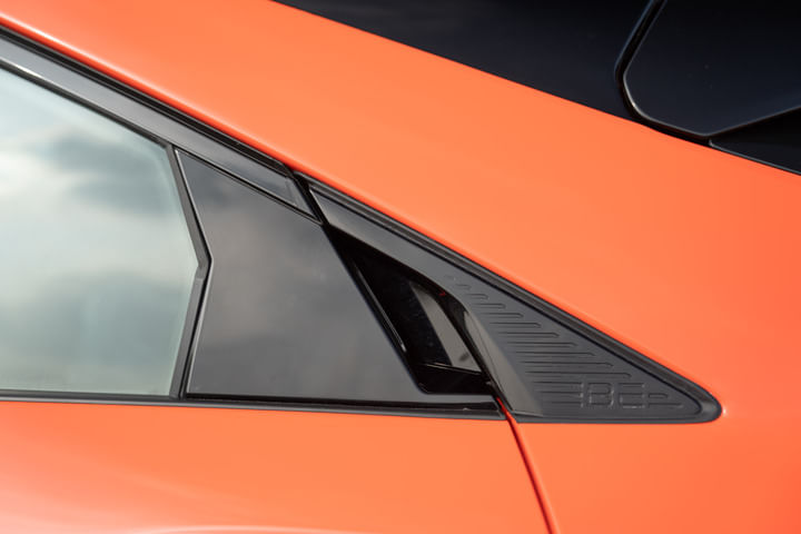 Mahindra BE 6 Rear Quarter Glass