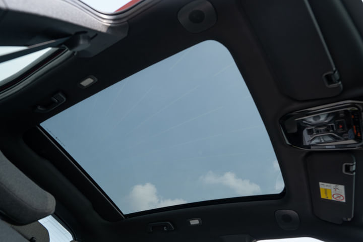 Mahindra BE 6 Roof Mounted Controls/Sunroof & Cabin Light Controls
