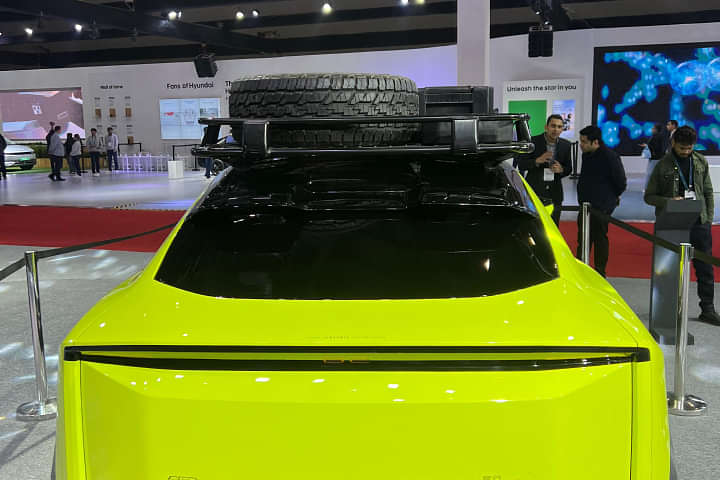 Mahindra BE Rall-E Rear Profile