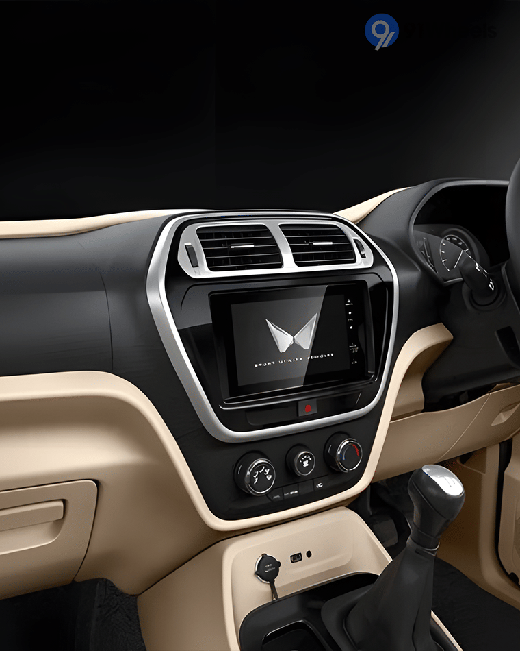 Dashboard & Front Cabin - 1