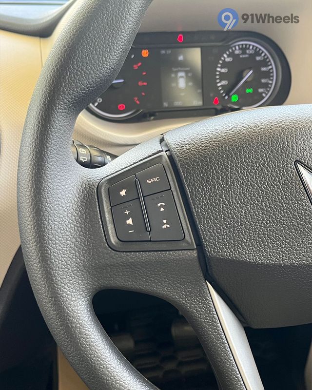 Bolero Neo Left Steering Mounted Controls