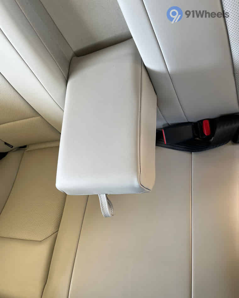 Seats & Cabin Comfort - 5