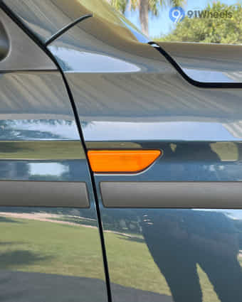 Mahindra Bolero Neo Reflector