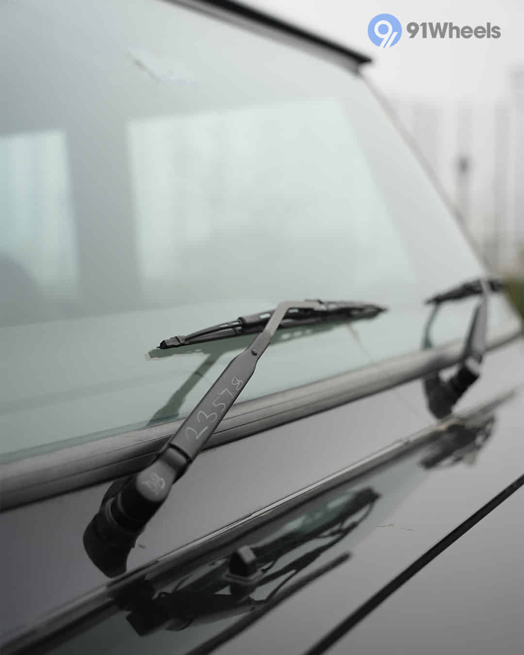 Front Windshield / Windscreen