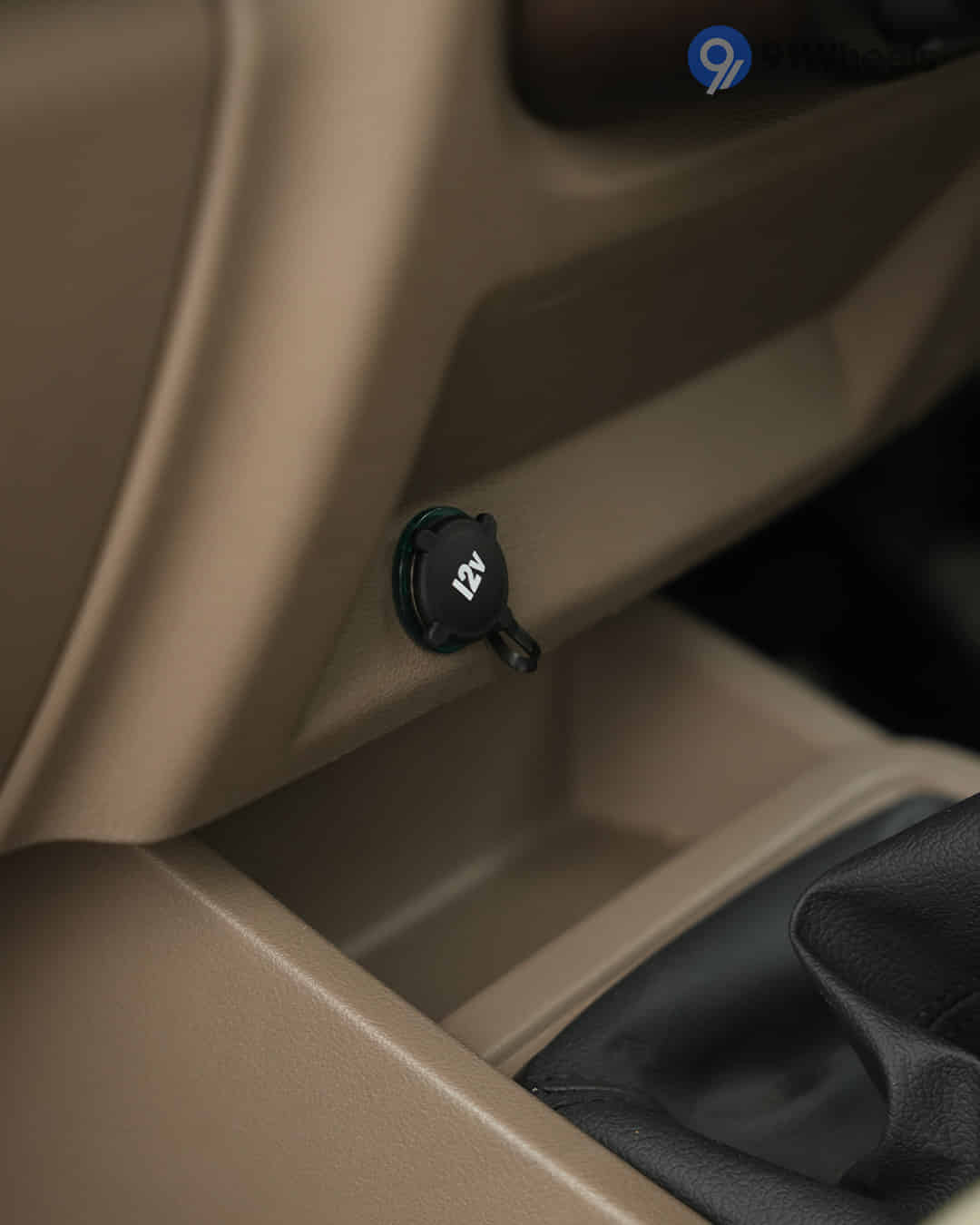 Power Socket / USB / Wireless Charging