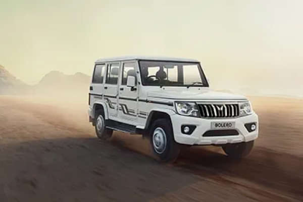 Mahindra Bolero Right Front Three Quarter
