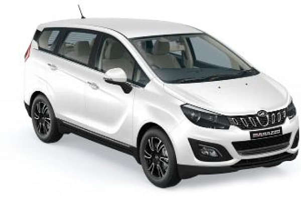 Mahindra Marazzo Right Front Three Quarter