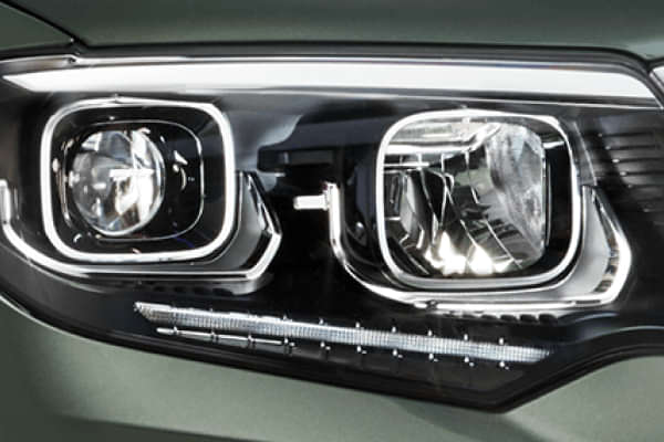 Mahindra Scorpio N Headlight