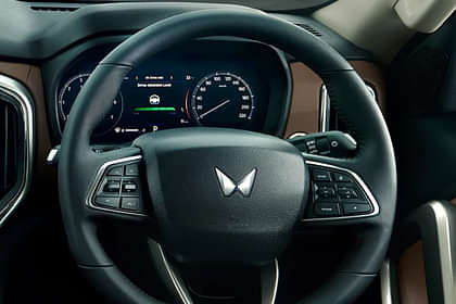 Mahindra Scorpio N Z4 Petrol AT Steering Wheel