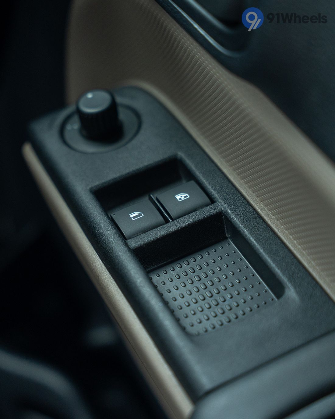 Outer Rear View Mirror (ORVM) Controls Outer Rear View Mirror (ORVM) Controls