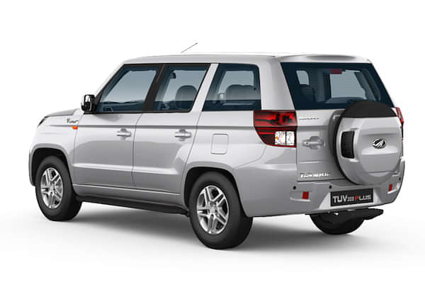 Mahindra TUV300 Plus Rear Profile