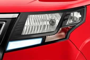 Mahindra TUV300  Mahindra TUV300