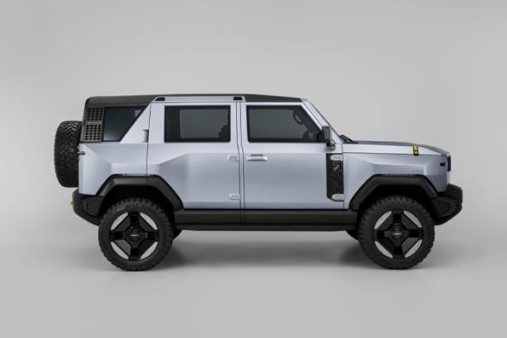 Mahindra Vision T Right Side View