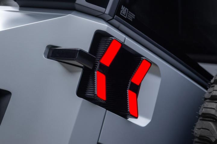 Mahindra Vision T Tail Light/Tail Lamp