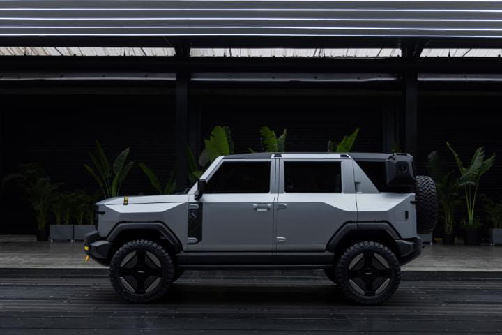 Mahindra Vision T Left Side View