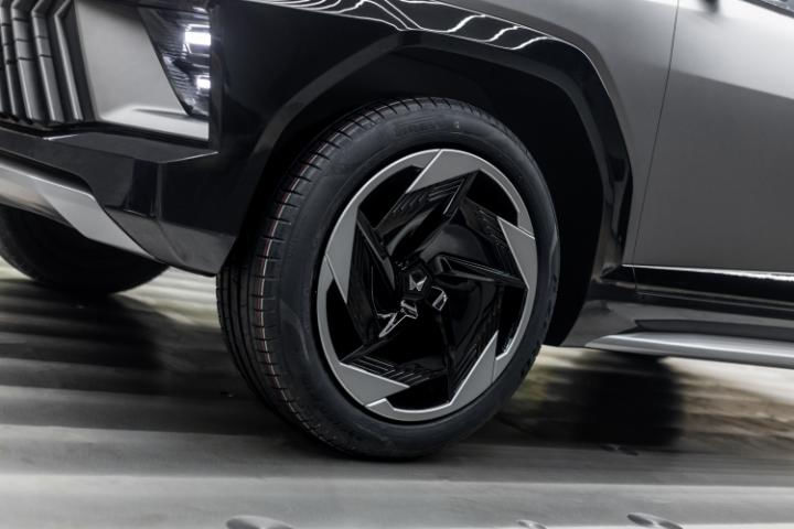 Mahindra Vision X Wheel