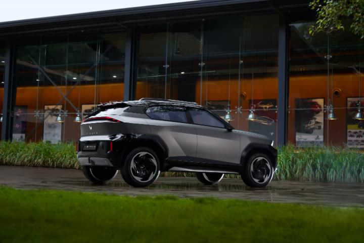 Mahindra Vision X Right Rear Three Quarter