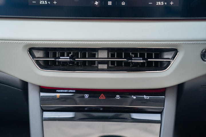 Mahindra XEV 9e Front Centre Air Vents