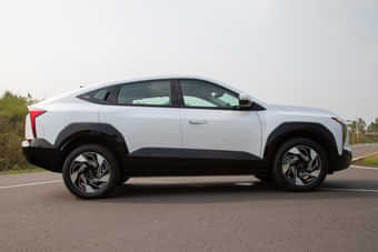 Mahindra XEV 9e Right Side View Mahindra XEV 9e Right Side View