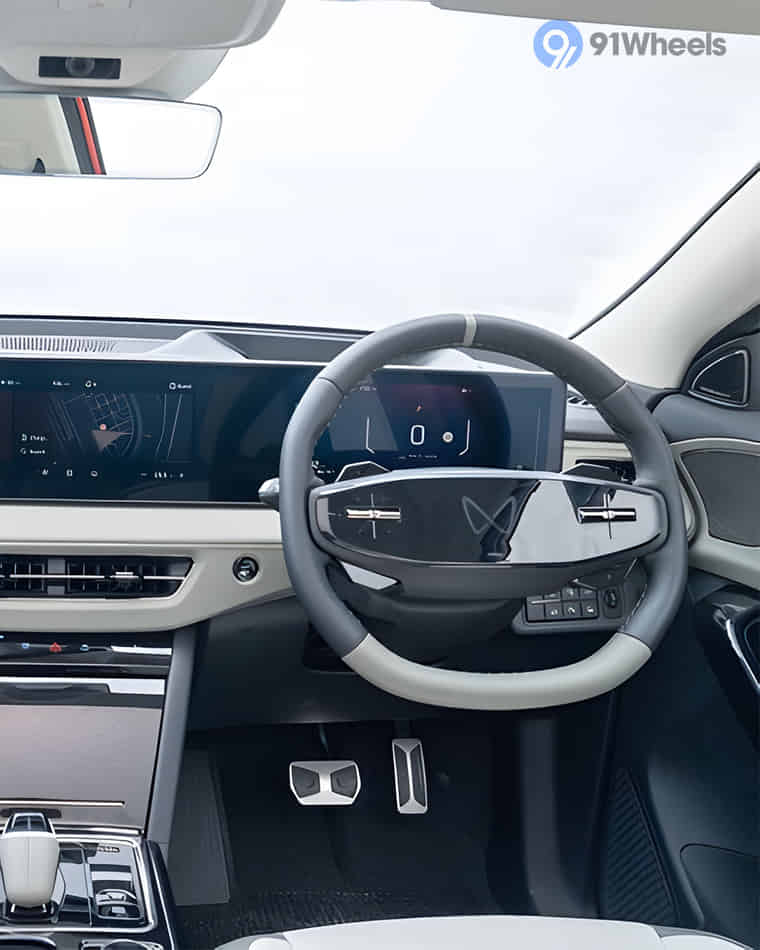 Dashboard & Front Cabin - 2