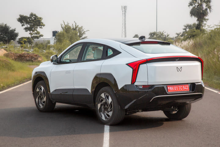 Mahindra XEV 9e Left Rear Three Quarter