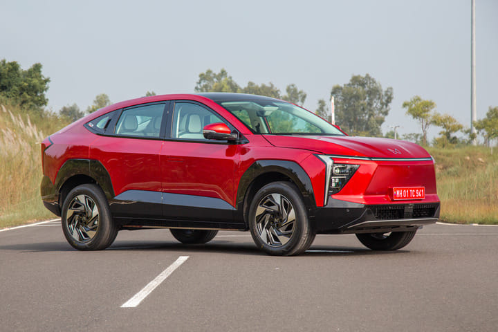 Mahindra XEV 9e Right Front Three Quarter