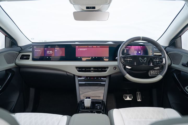 Mahindra XEV 9e Dashboard