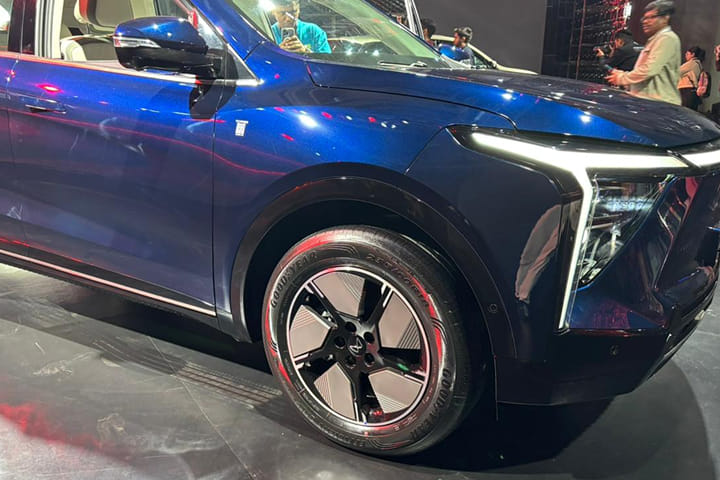 Mahindra XEV 9S Wheel