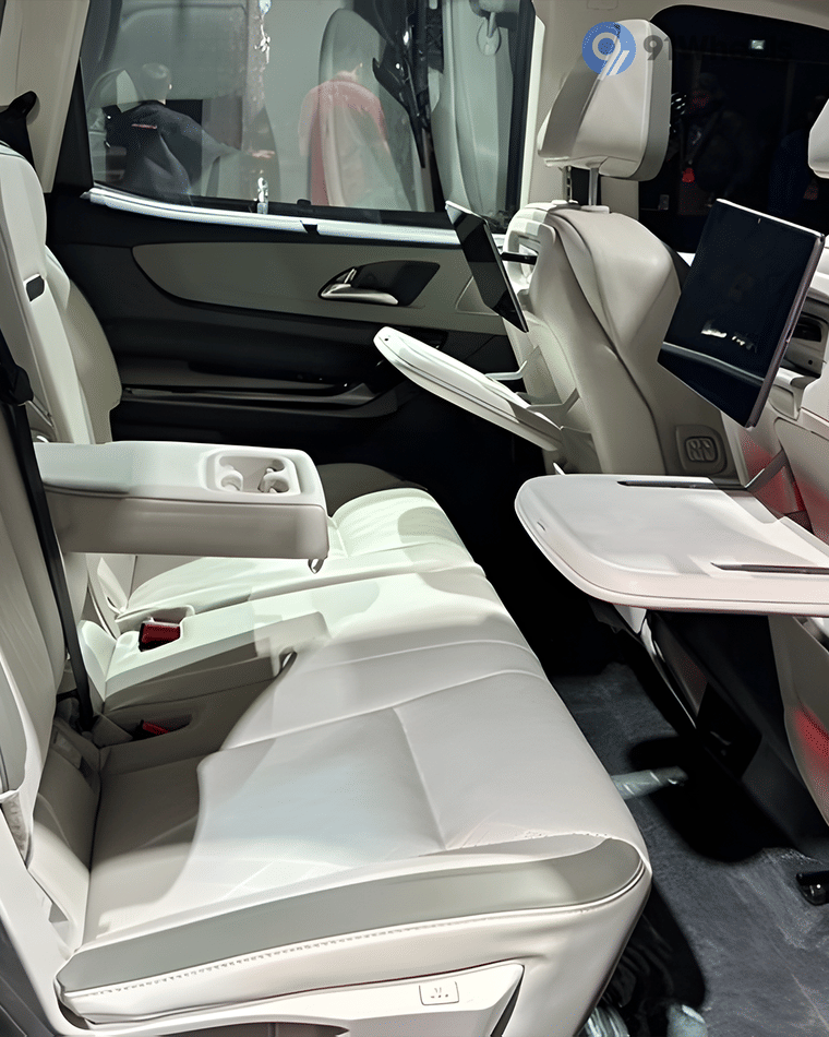 Seats & Cabin Comfort - 1