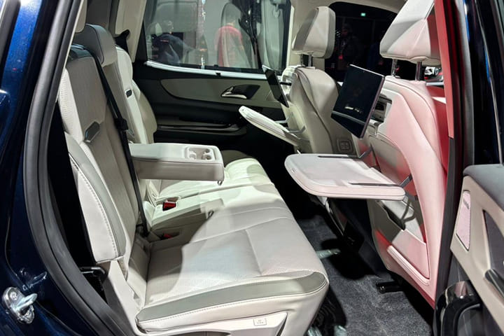 Mahindra XEV 9S Rear Seats