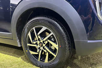 Mahindra XUV 3X0 EV Wheel Mahindra XUV 3X0 EV Wheel