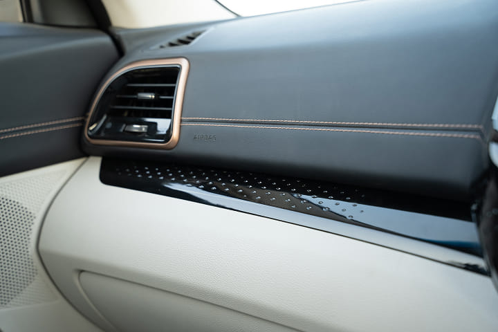 Mahindra XUV 3X0 EV Front Passenger Air Vent