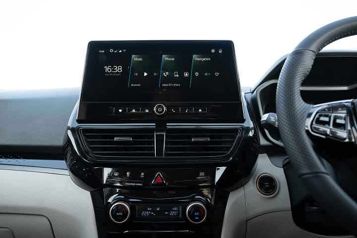 Mahindra XUV 3X0 EV Infotainment System
