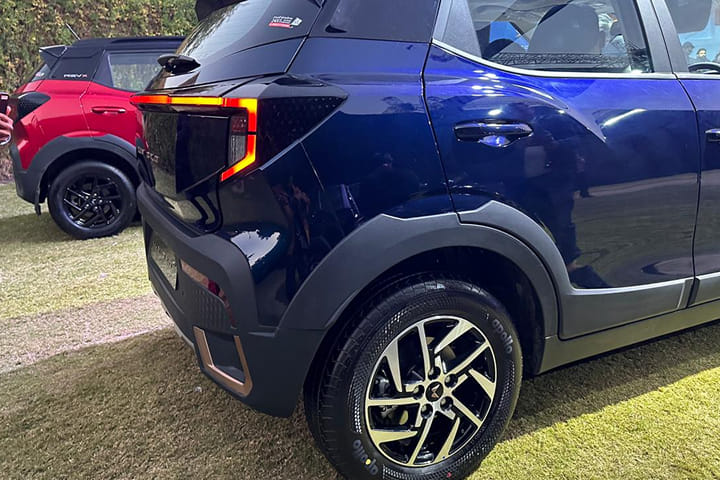 Mahindra XUV 3X0 EV Rear Fender
