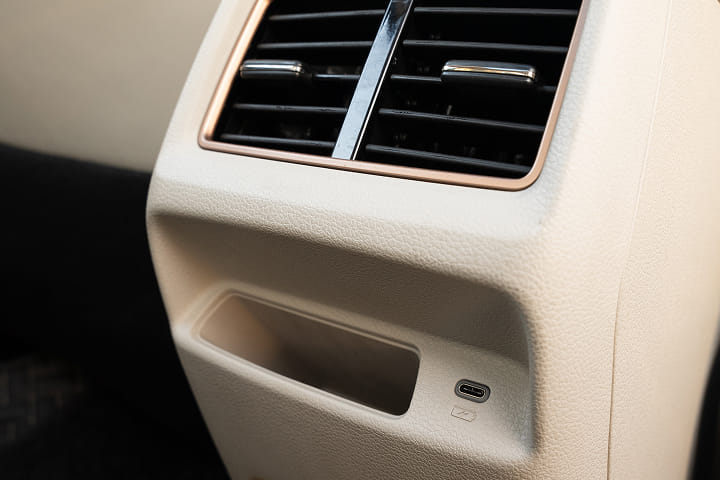 Mahindra XUV 3X0 EV Rear Row Charging Point