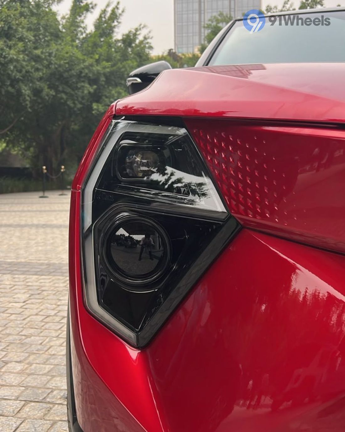 XUV 3XO image XUV 3XO image
