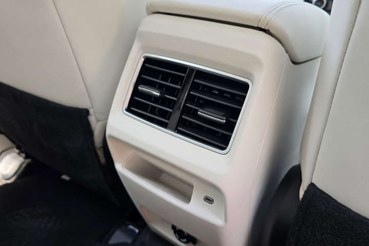 Mahindra XUV 3X0 Rear Row Air Vent